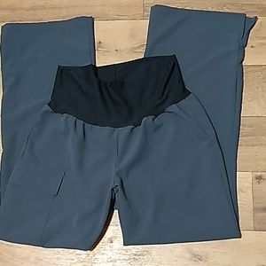 NWOT"Ave"Women Yoga Scrub Pants